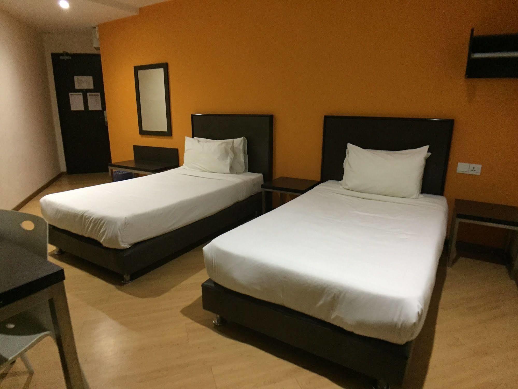 Padungan Hotel 2*
